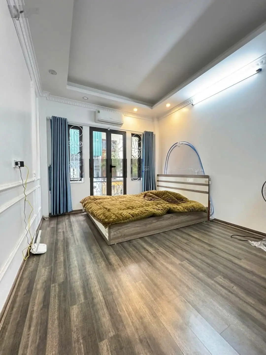 Cực hiếm! 8,6 tỷ có nhà phố Lê Trọng Tấn, Hà Đông, 40m2 x 5 tầng, 2 mặt thoáng, ô tô đỗ cửa. Giá TL