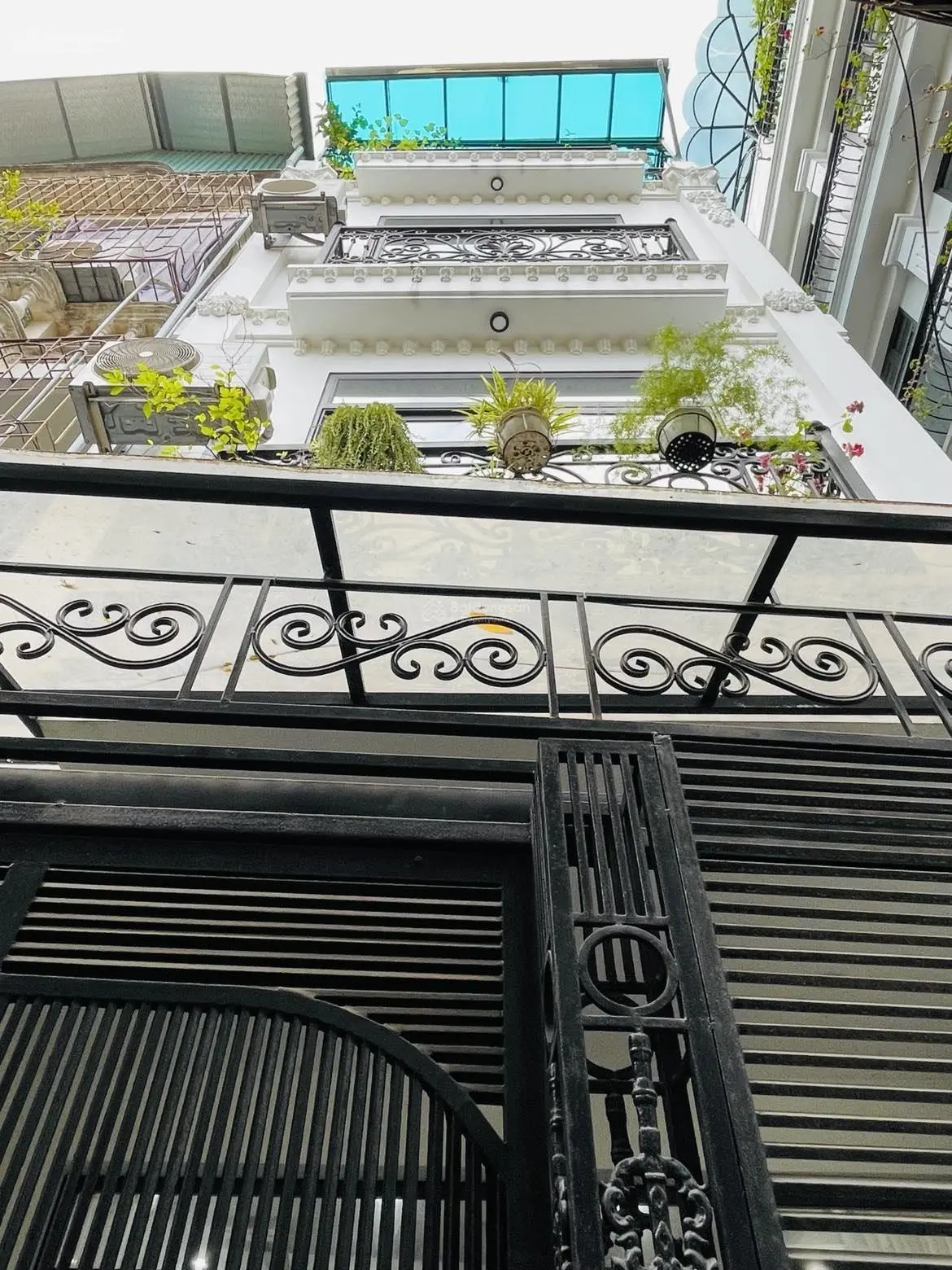 Bán nhà Trung Tâm Thanh Xuân 41m2 4 Tầng Mặt Ô Tô Cách 1 Nhà Ra Hai Ô Tô Tránh 8,2 Tỷ