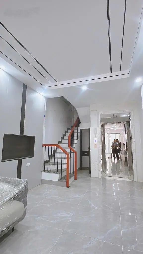 Siêu phẩm đại từ nhà mới koong thang máy xịn phân lô vip 6 tầng hiện đại