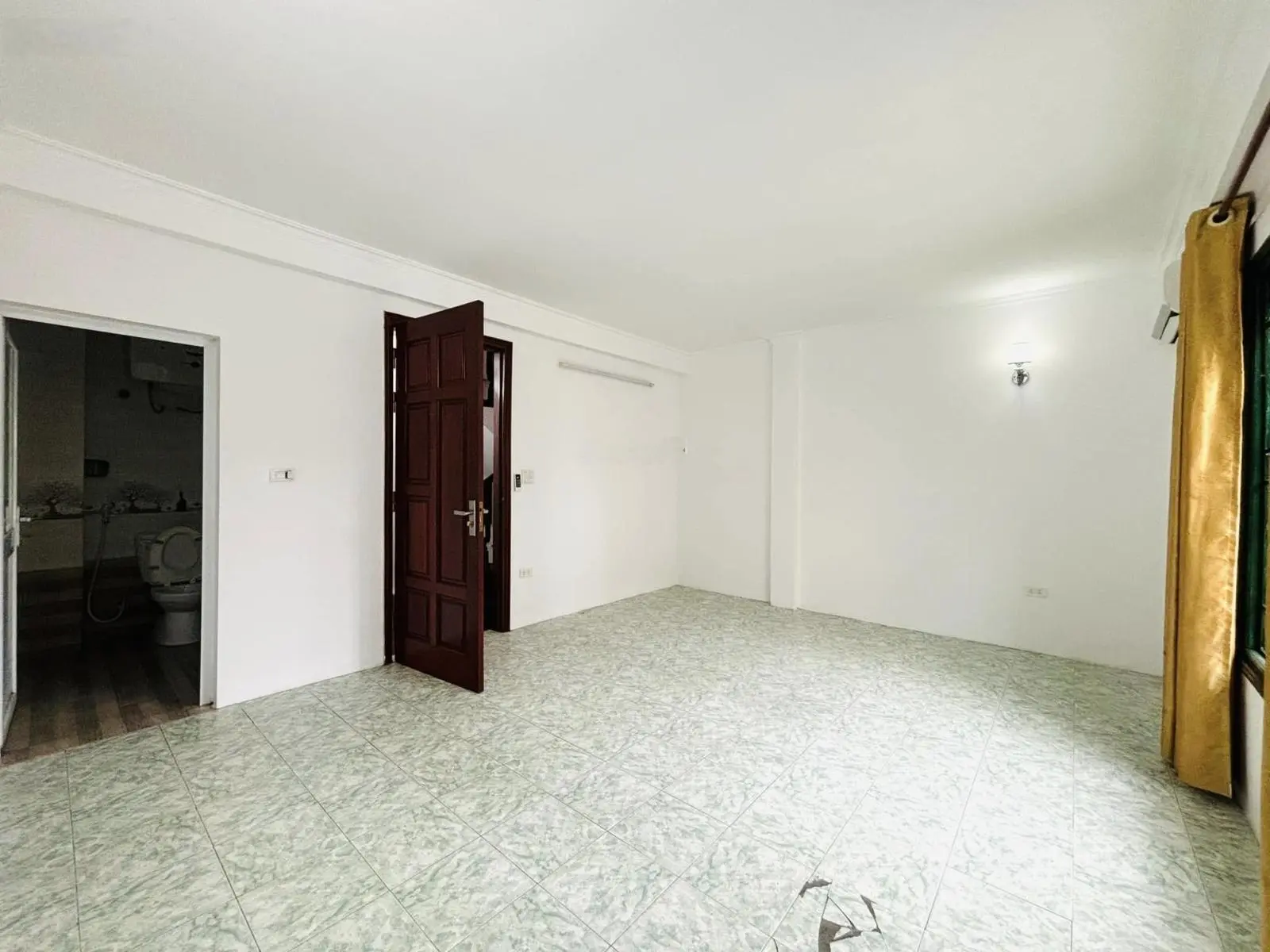 Lạc Long Quân, Tây Hồ - Căn góc 2 thoáng - DT 62m2, mặt tiền 6m - Giá 11.87 tỷ (thương lượng)