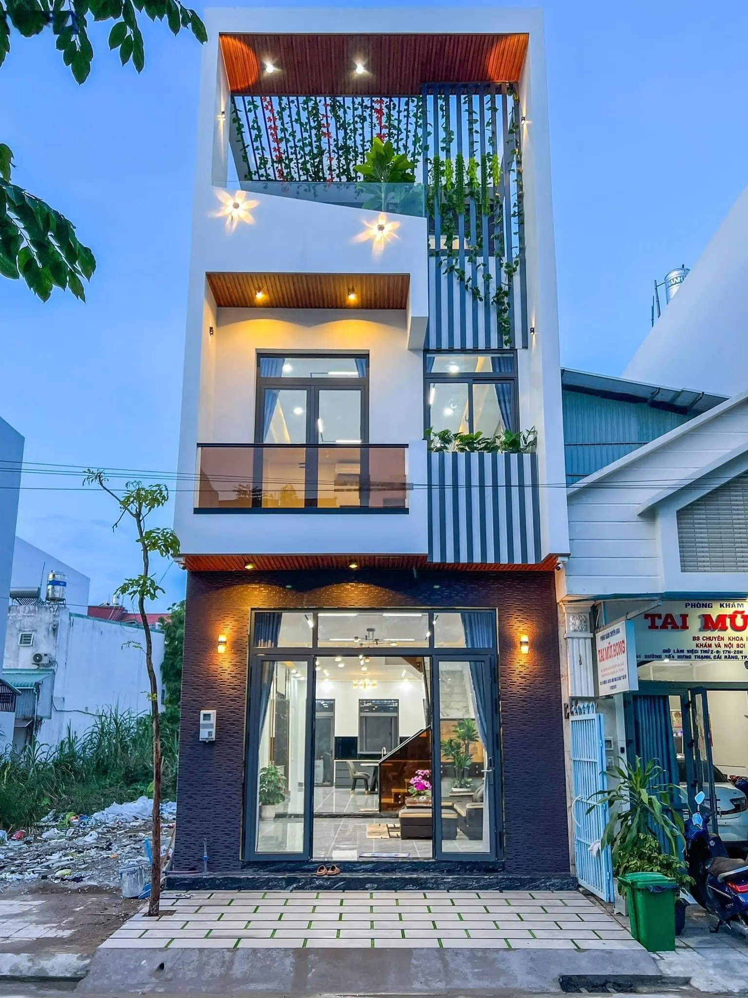Bán nhà mới xây KDC Hồng Loan sổ hồng hoàn công
