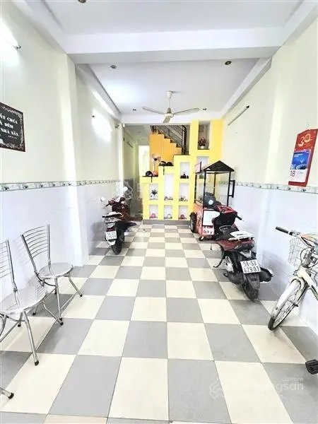Hẻm 4m - 2 mặt tiền siêu đẹp - 3 tầng btct - sổ nở hậu - 73 m2 - nhỉnh 8 tỷ