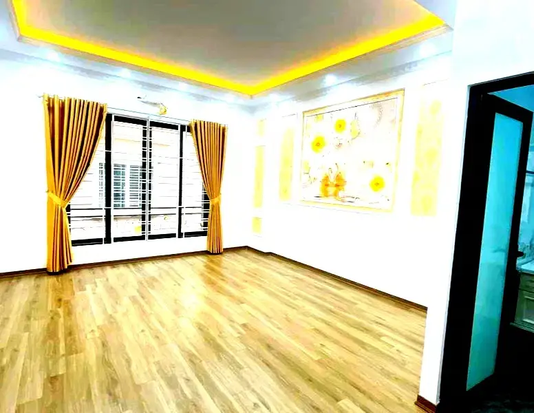 Pháo đài ba đình-dt38m-6tầng-mt4,5m-8 tỷ