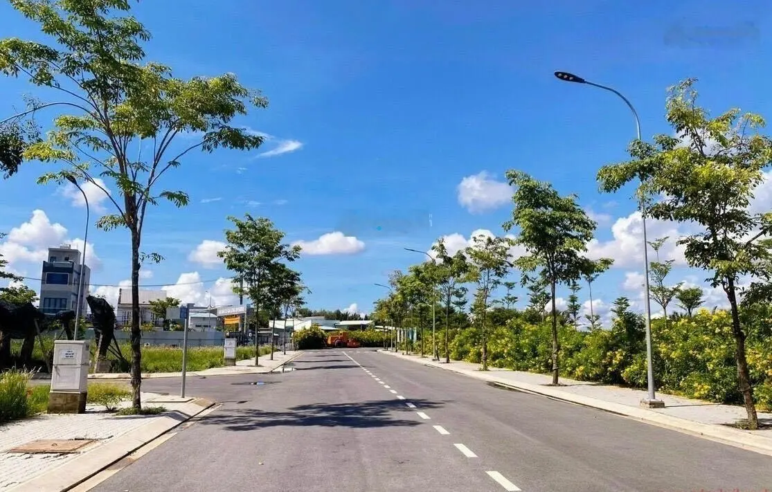 Sở hữu ngay lô đất 80m2 gần KĐT Long Savana, Nhà Bè, HCM, sổ riêng, XDTD, vị trí đẹp,giá 1ty6