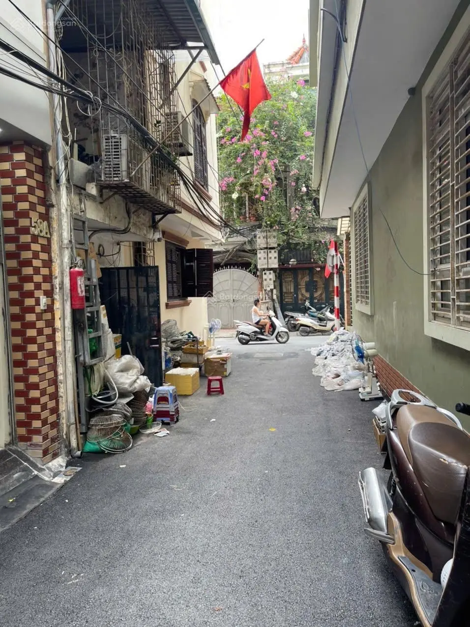 Bán nhà đẹp Tăng Bạt Hổ Hai Bà Trưng Hà Nội DT 42m2 5 tầng MT 5,8m giá 13 tỷ nhà đẹp ngõ nông