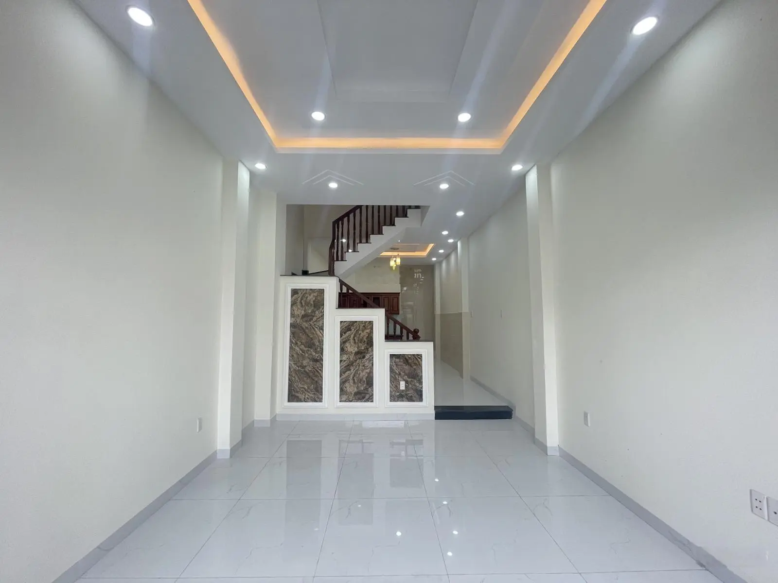 Nhà mới 4 tầng đường ô tô tận nhà ngay Cân Nhơn Hoà, đối diện Vạn Phúc City - Sổ riêng - 0901469357