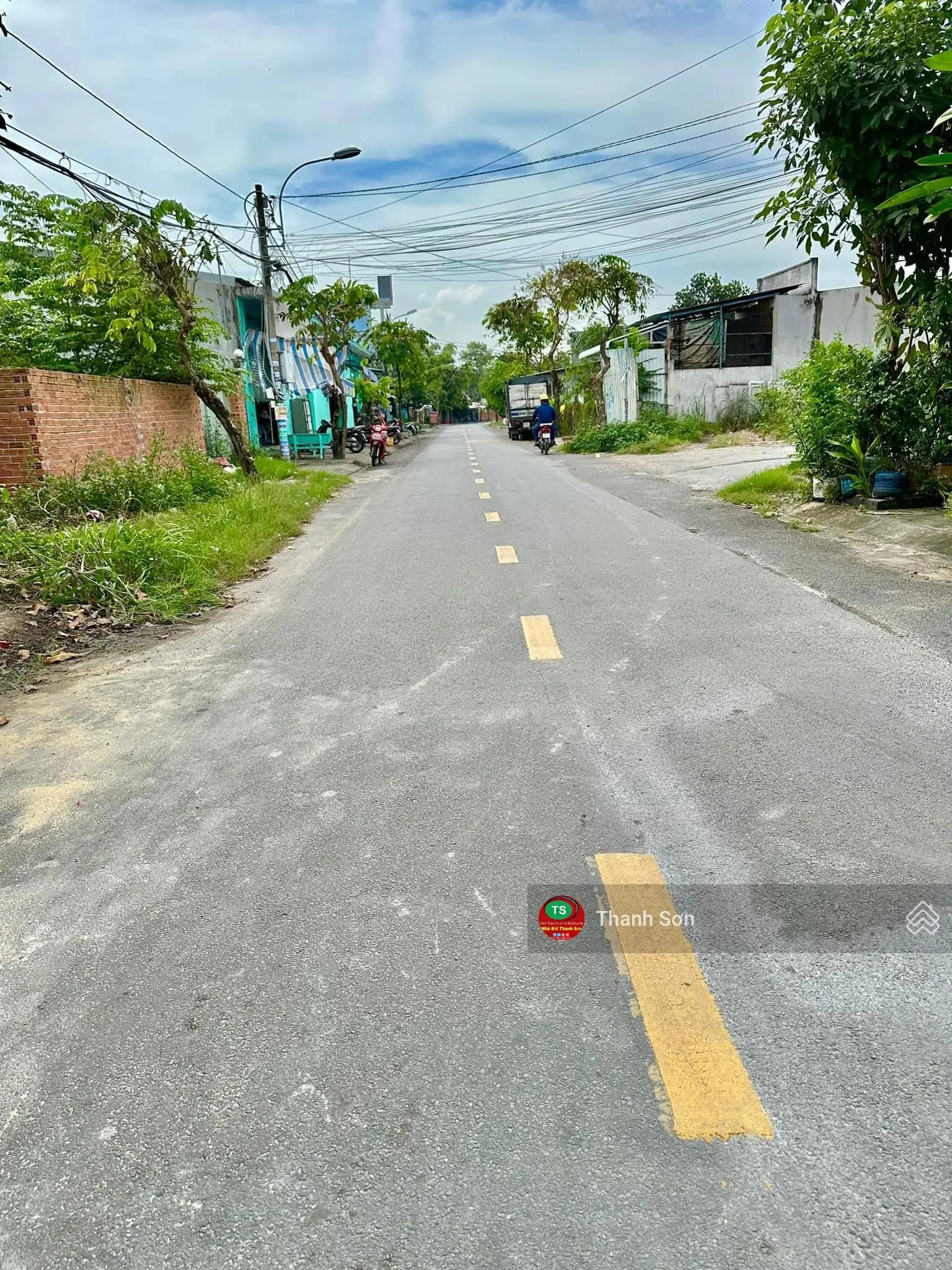 Bán Kho - xưởng DT 400m2, SHR đường XTT 27