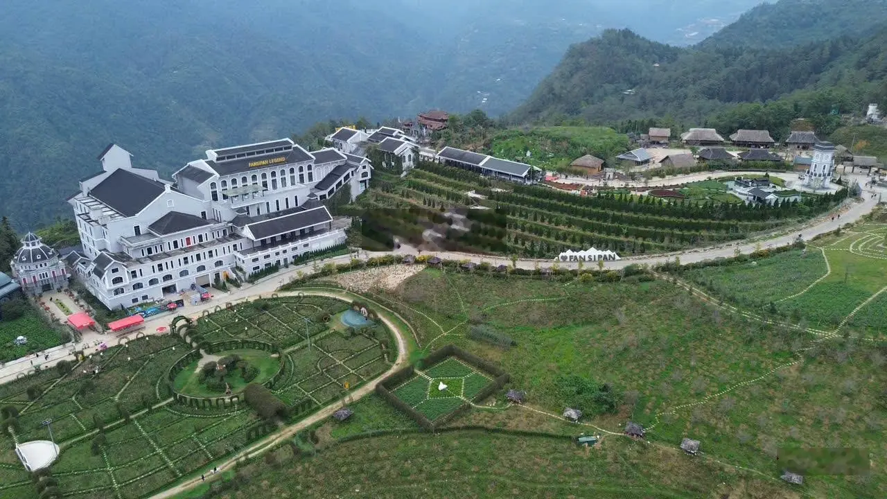 Bán đất đường Violet, 36 tỷ, 343m2 siêu đẹp tại Sa Pa