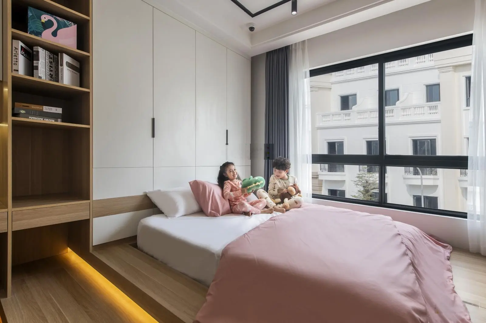 Vốn 2.7 tỷ-Sang tên nhà Vinhomes-Đang cho thuê 33 triệu/tháng-Sổ đỏ vĩnh viễn-Tiện ích đầy đủ