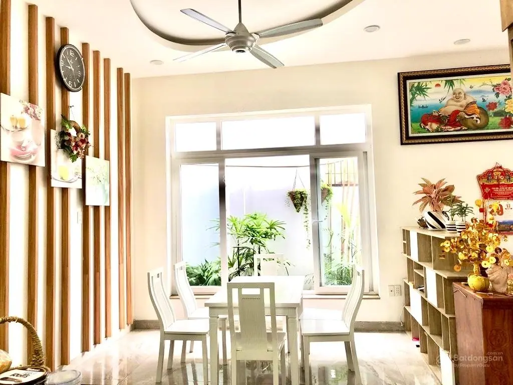 Chủ nhiệt giảm mạnh - siêu phẩm biệt 3 tầng - ngay Kha Vạn Cân - HXH - ngang hoành tráng 8m - 120m2
