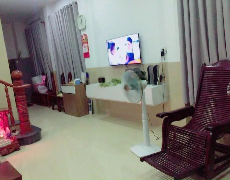 Bán nhà đẹp 3 tầng - 60m2- sát đặng văn bi - trường thọ lô góc ô tô đậu trước nhà nhỉnh 6 tỷ