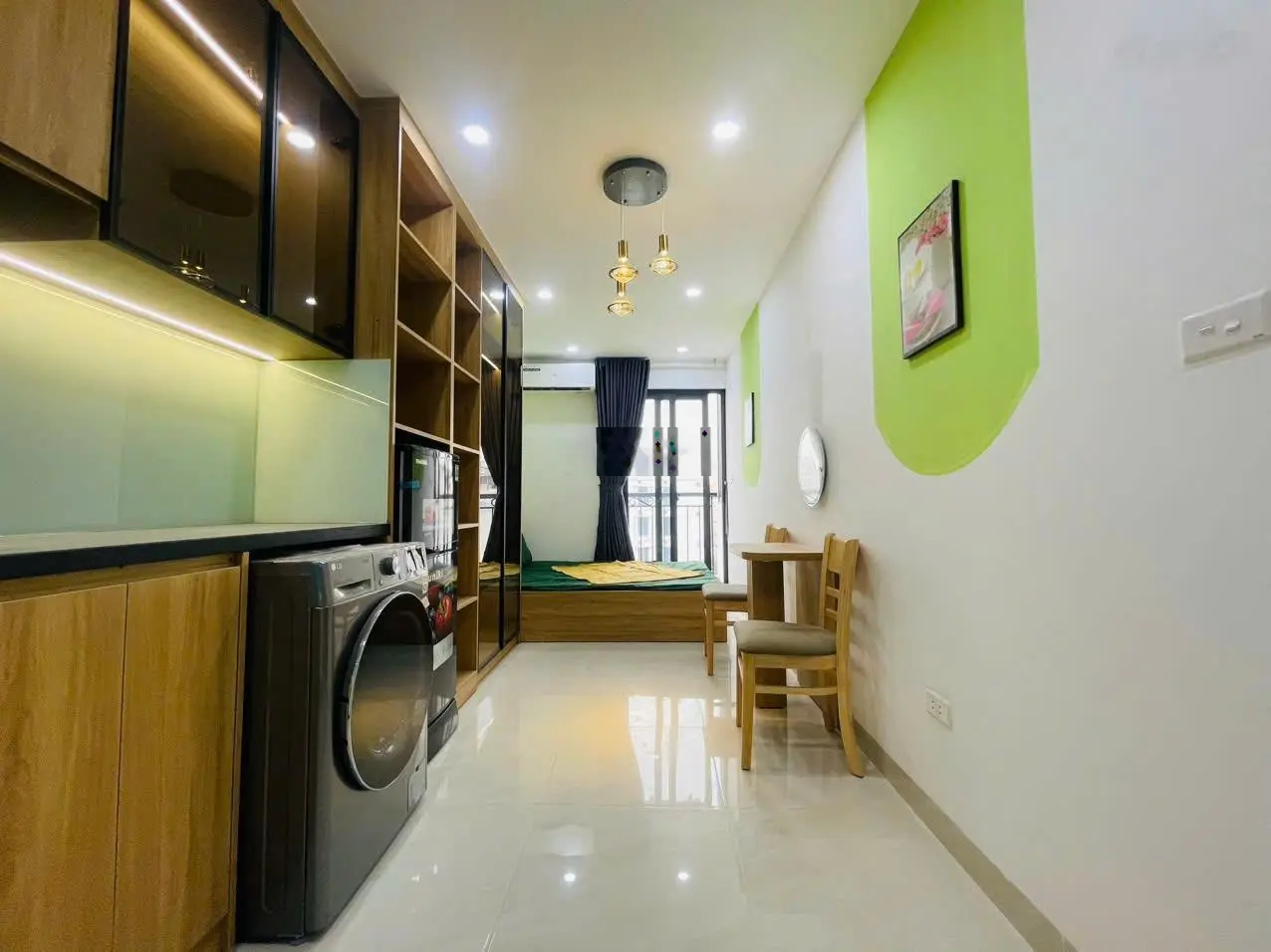 Hàng xóm Royal City! Tòa CHDV mặt phố Cự Lộc, 80m2*8T, 20 phòng KK, đủ PCCC, dòng tiền 6%/năm
