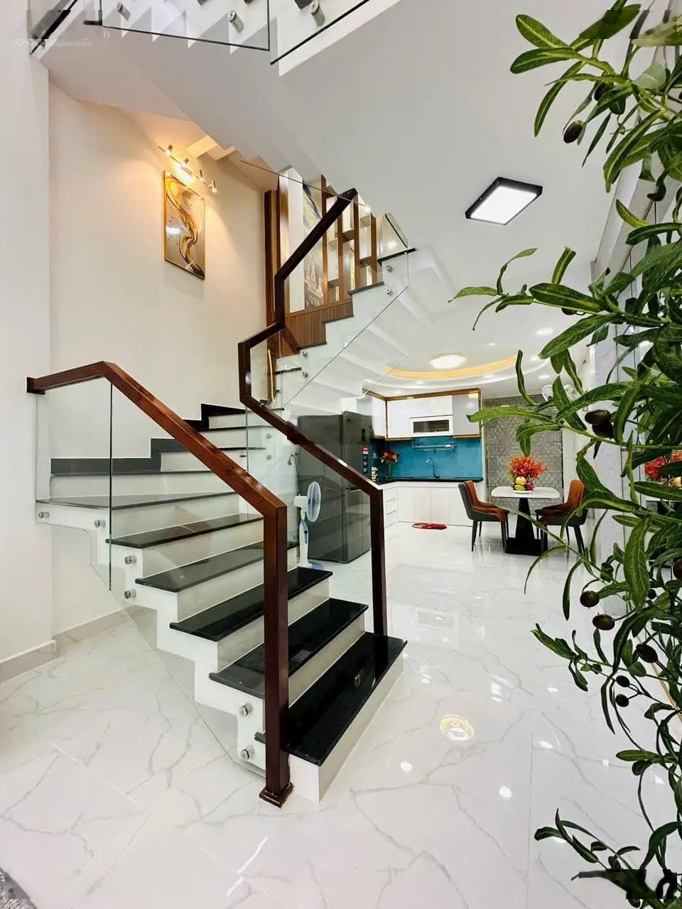 SIÊU PHẨM NHÀ 1 TRỆT 3 LẦU TẠI NHÀ BÈ - SHR - DT 56M2 - GIÁ CHỈ 1 TỶ 5 - CHÍNH CHỦ KÝ GỬI