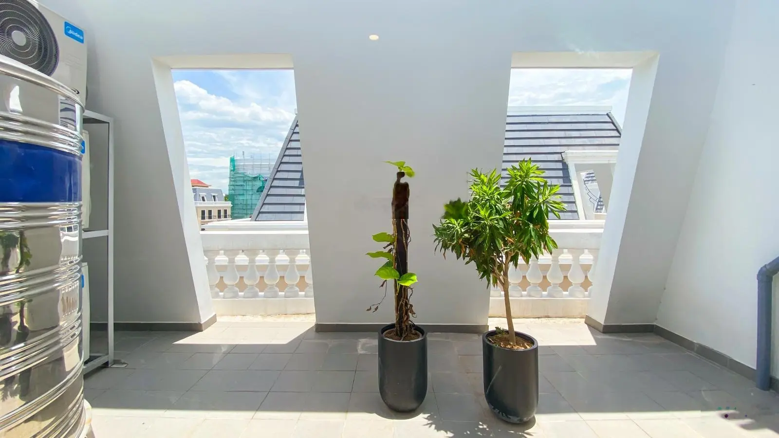Shophouse tích hợp vừa để ở vừa để kinh doanh. Diện tích 75 m2 mặt tiền 6 mét