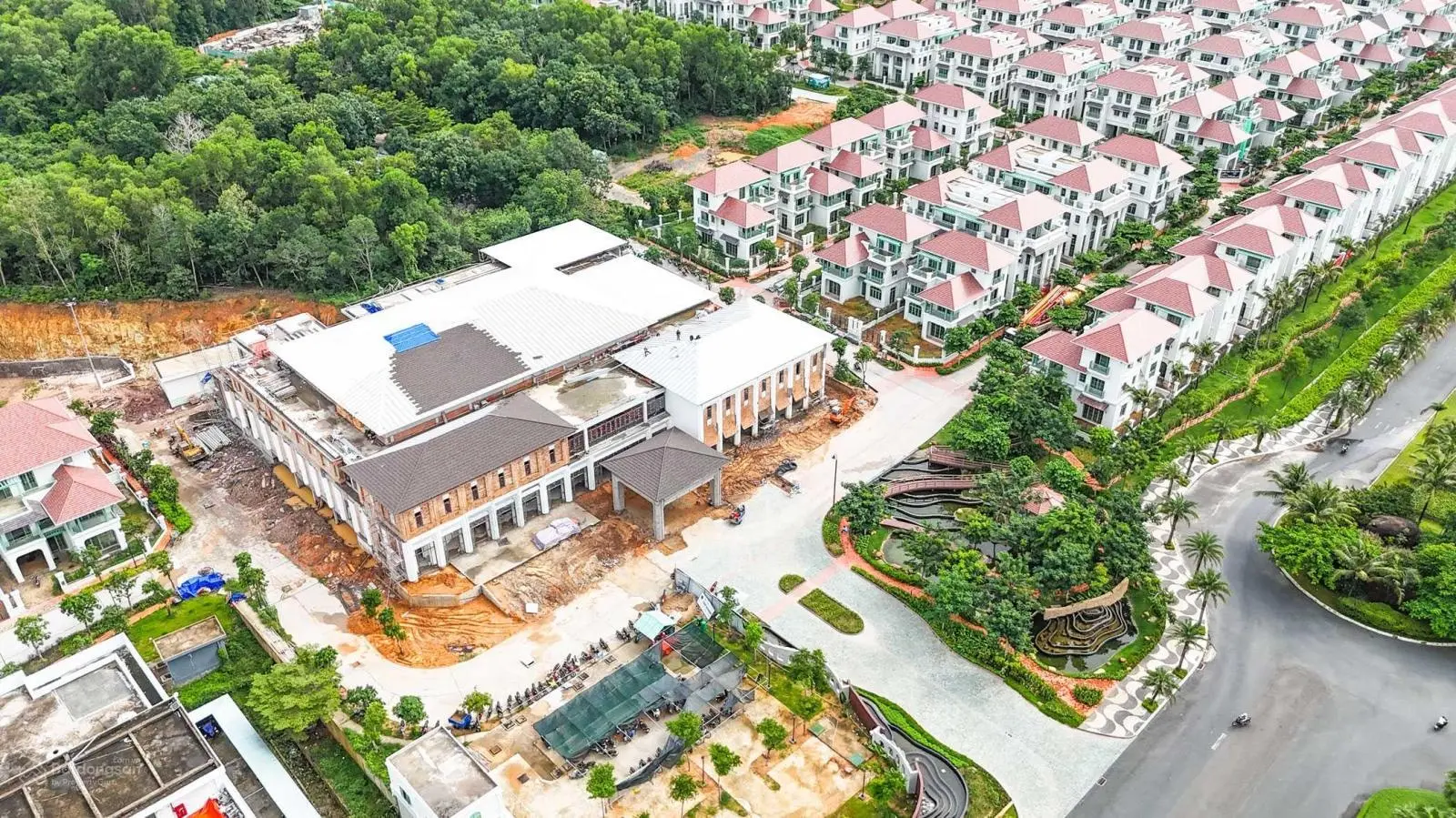 Biệt thự Bãi Khem Phú Quốc giá cắt lỗ chưa từng có 15,7 tỷ, được tự do sử dụng/ vận hành cho thuê