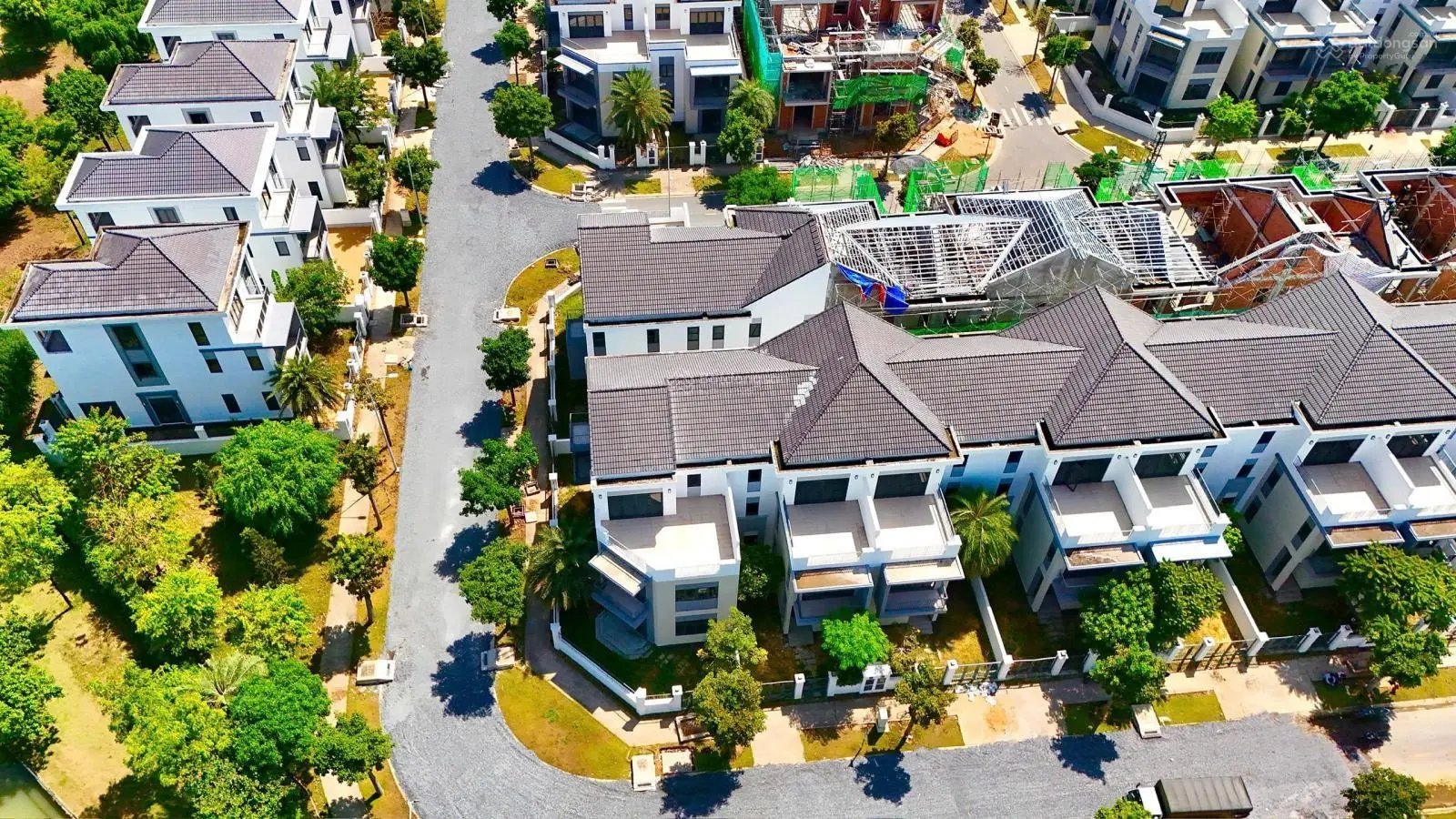 Nhà phố 4,9 tỷ, biệt thự 14,5 tỷ Aqua City view sông, Đã Giao Nhà, LH PKD.NOVALAND 0931556171