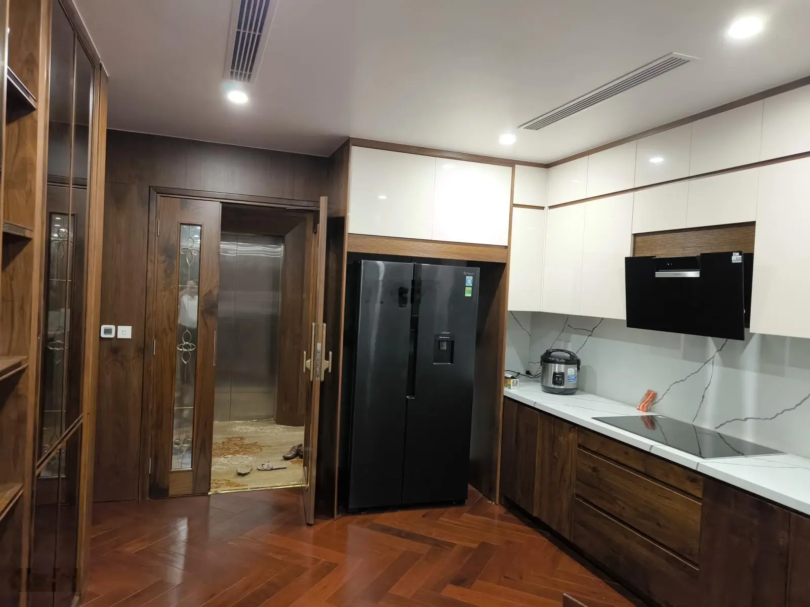 Bán Nhà Nguyễn Tuân Ngụy Như Kon Tum Thanh Xuân 7T lô góc th máy kính tràn KDVip 86m2 MT 20m 45 tỷ