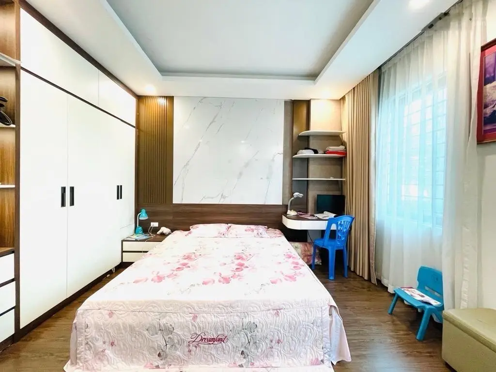 Bán nhà đất Văn Quán, Hà Đông- nhà đẹp dân xây-đường ô tô tránh- lô góc 2 thoáng- 51m2- giá:10,4 tỷ
