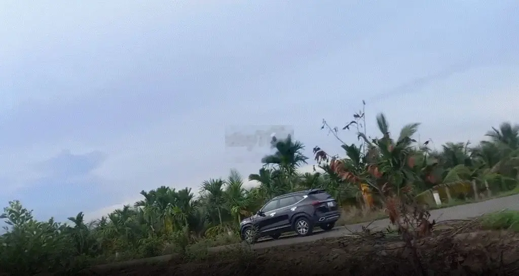 3.2ha đất 2 mặt tiền có đến 235m mặt tiền nhựa xe hơi, vuông vức đẹp
