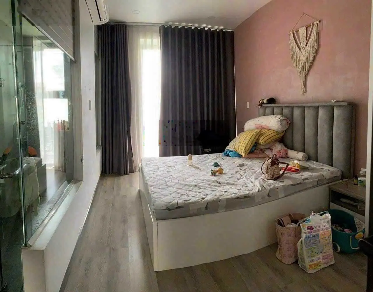 Hoa hậu phường 19 Bình Thạnh, DT 4,2m x 22m (89M2), trệt + 4 lầu, giá bán 15 tỷ TL.