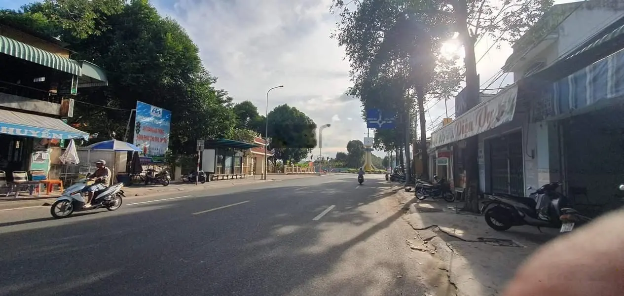 Bán gấp lô đất 780m2 ngay chợ Đất Đỏ Bà Rịa ngang 15m vuông vức 2 mặt tiền giá 2, x tỷ