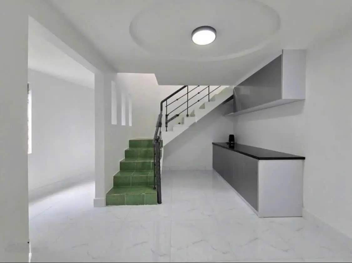 Nhà gác lửng kiệt ô tô đường Tô Hiệu, giá siêu rẻ
