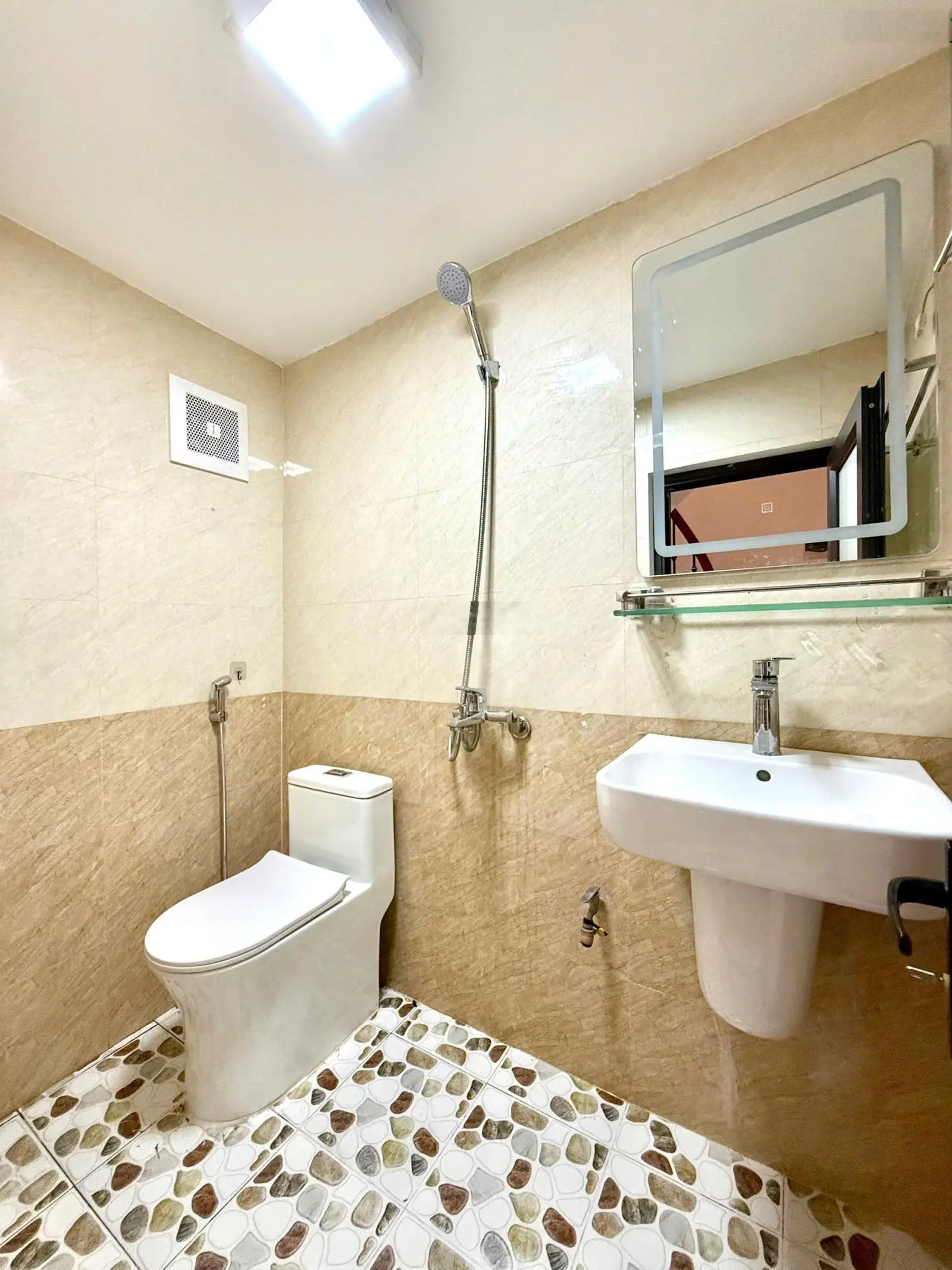 Sổ Đỏ tên tôi cần bán nhà phố TRUNG PHỤNG XÃ ĐÀN 29m2 4T 60m ra phố SĐCC giá nhỉnh 5 Tỷ