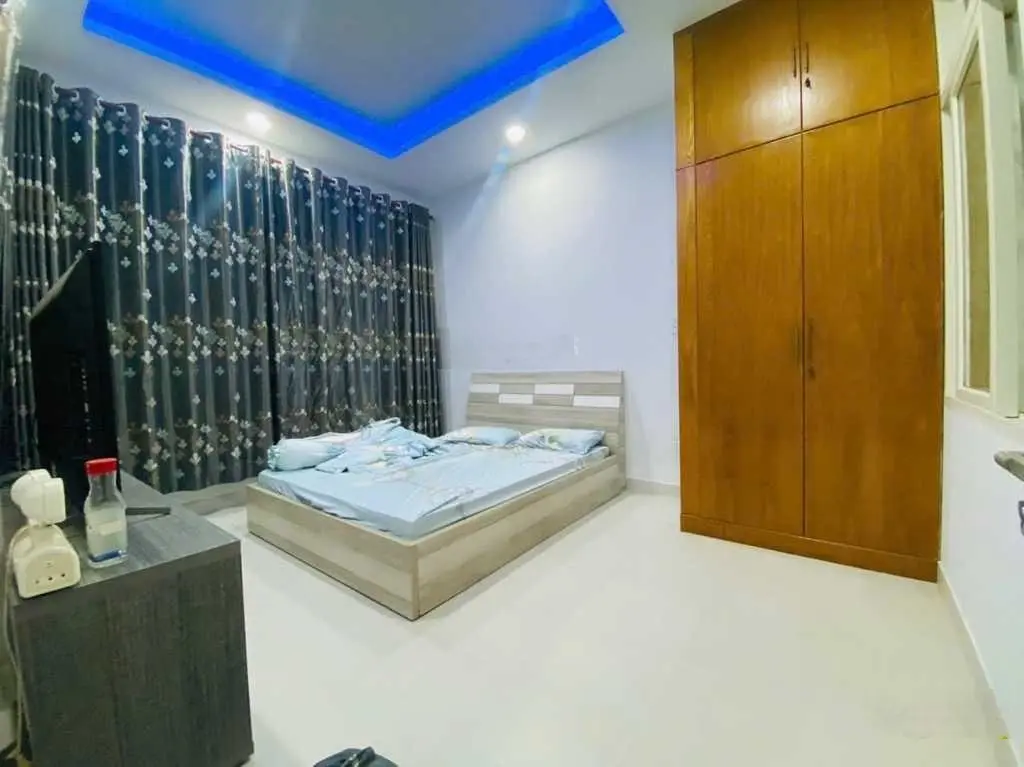 Ngang lớn 8m, HXH Thích Quảng Đức, 4 tầng, nhà mới, vào ở ngay, chỉ 11,5 tỷ