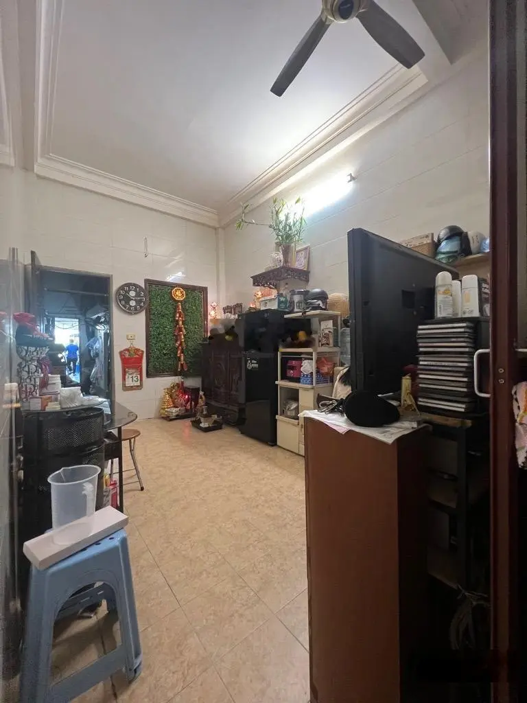 Bán nhà mặt phố nguyễn trãi 128m2- 26 tỷ