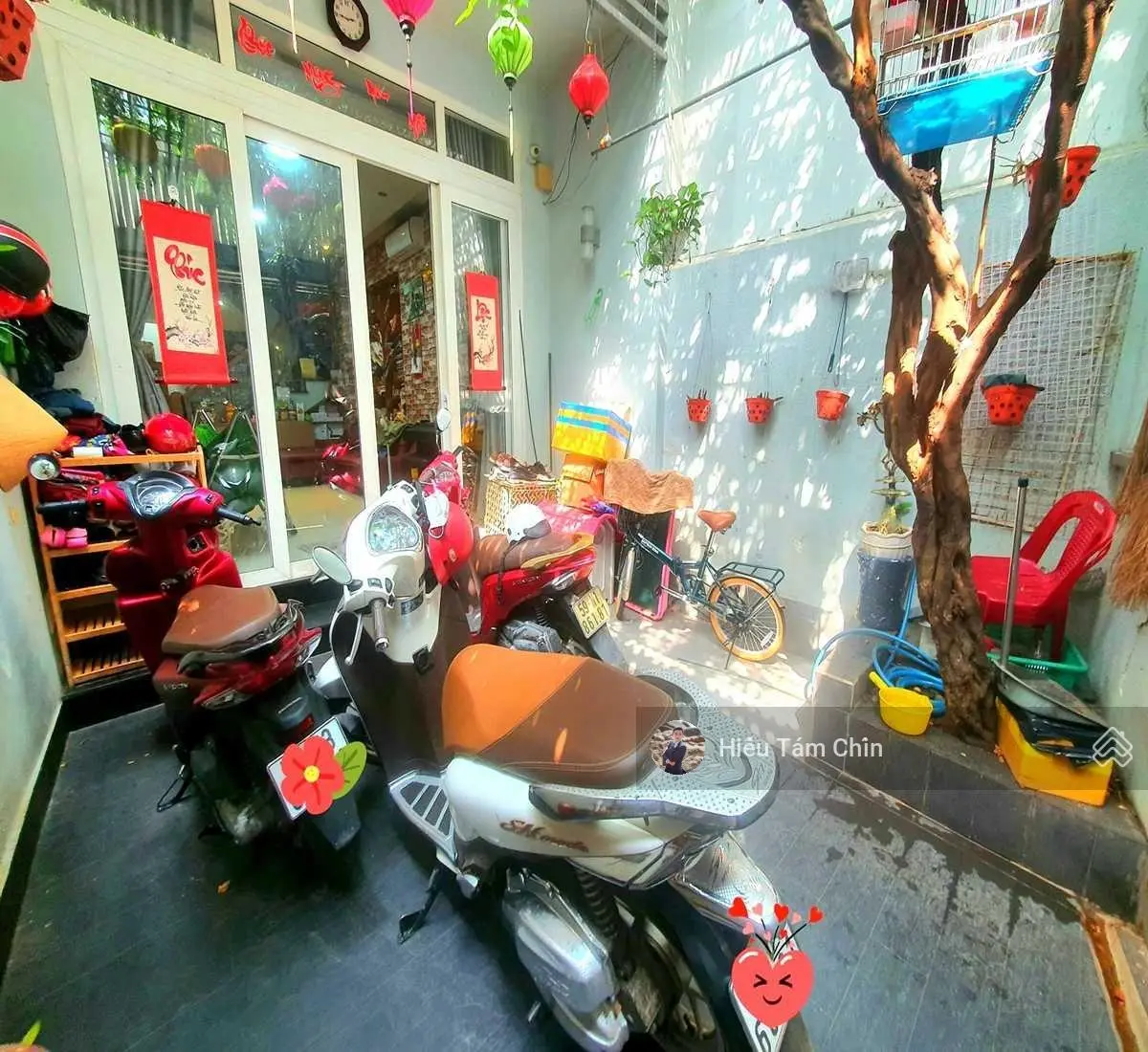 Nhà rất rộng đẹp, 3 Tầng + mái BTCT, xe hơi đỗ cửa, chính chủ lâu đời