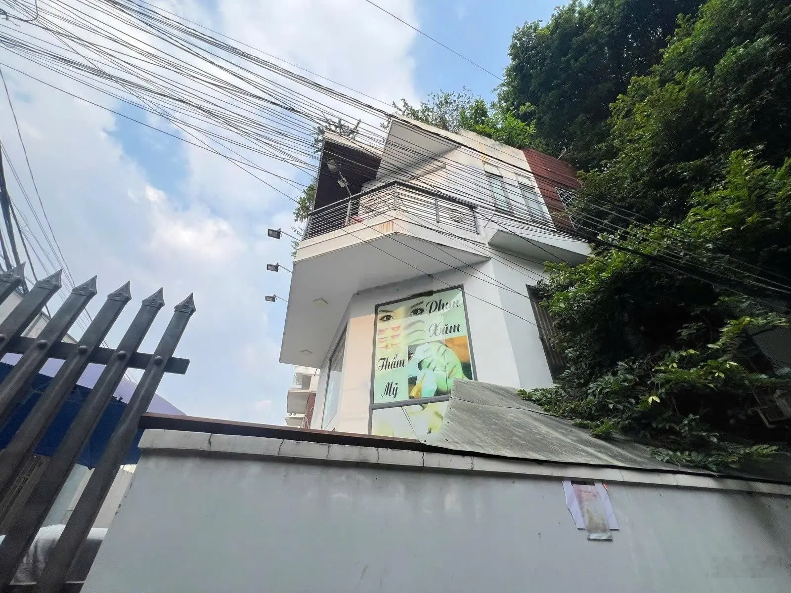Ngộp bank, bán nhà mặt tiền, P. Hiệp Phú, Thủ Đức - DT: 150m2 - Ngang khủng 8m - chỉ nhỉnh 8 tỷ