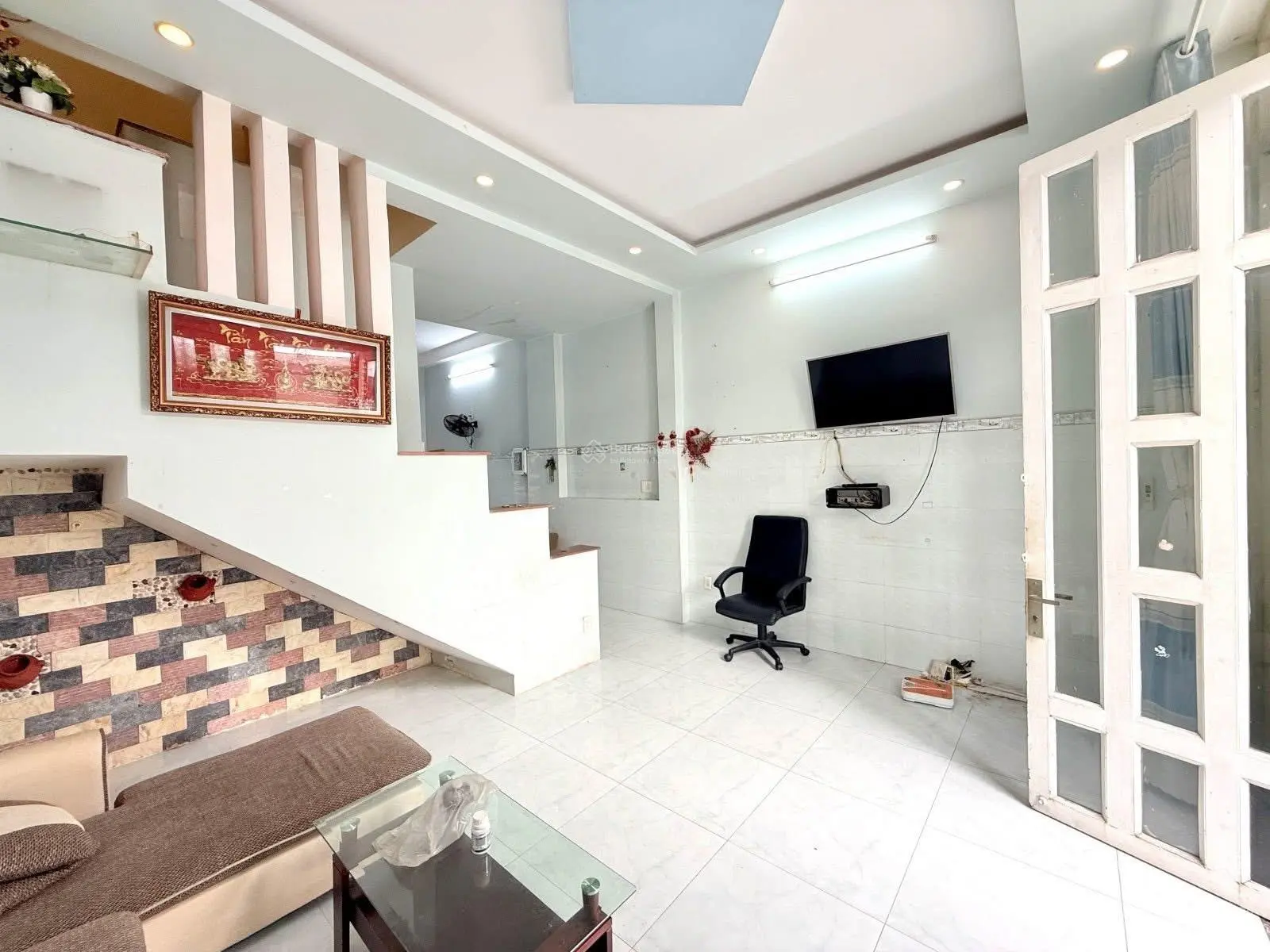 Nhà lầu hẻm ô tô. Giá tốt. Đường Cây Keo, Tam Phú. Gần bệnh viện Thủ Đức Gần chợ Tam Hà. Sổ Hồng