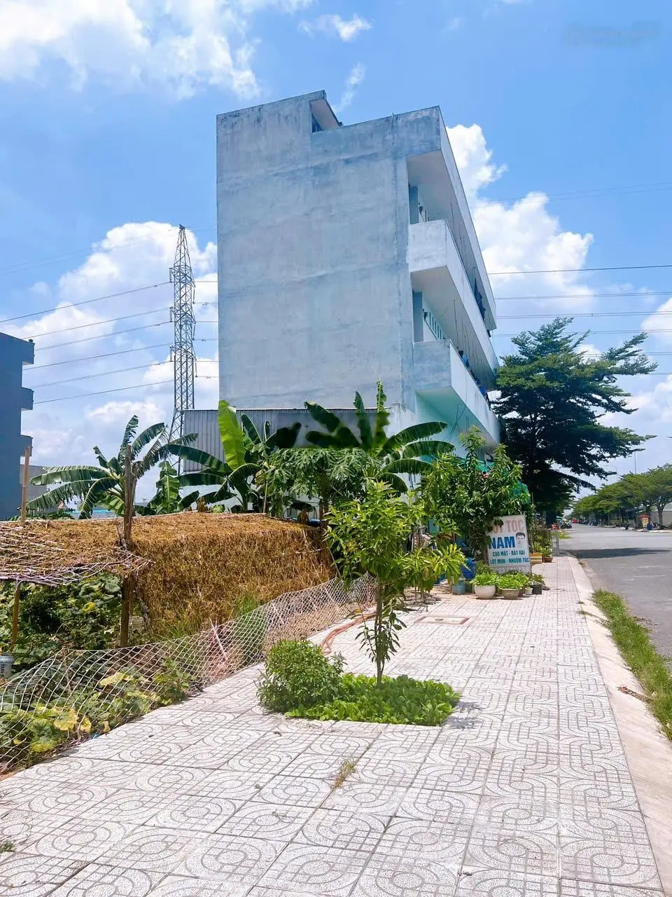 Cần bán đất đẹp 130m2 - vị trí đắc địa trên tuyến đường nối hồ nhỏ ra hồ lớn