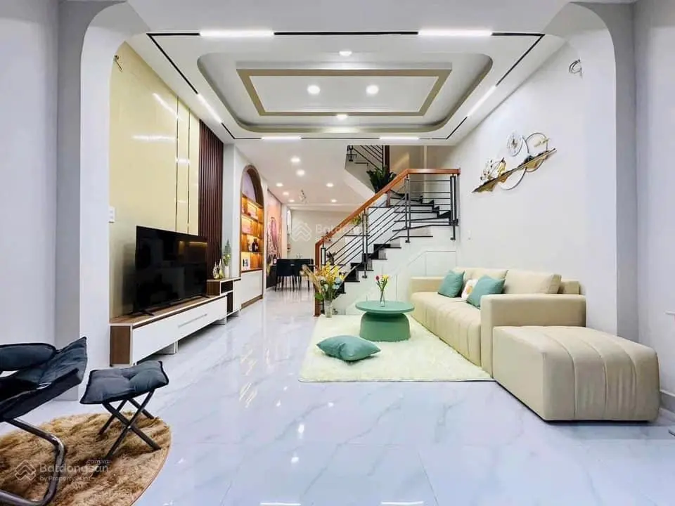 Qua Mỹ, cần bán gấp căn nhà ngay Nguyễn Kiệm, Phú Nhuận. 65m2, sổ riêng. 0984 555 ***