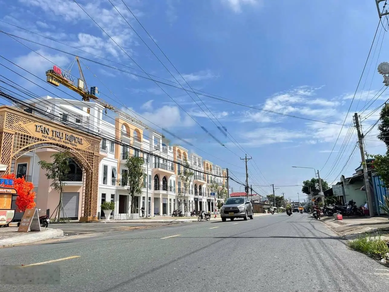 Only 870tr dọn vô ở ngay 1 trệt 3 lầu ngay trục đường tttm. tân trụ