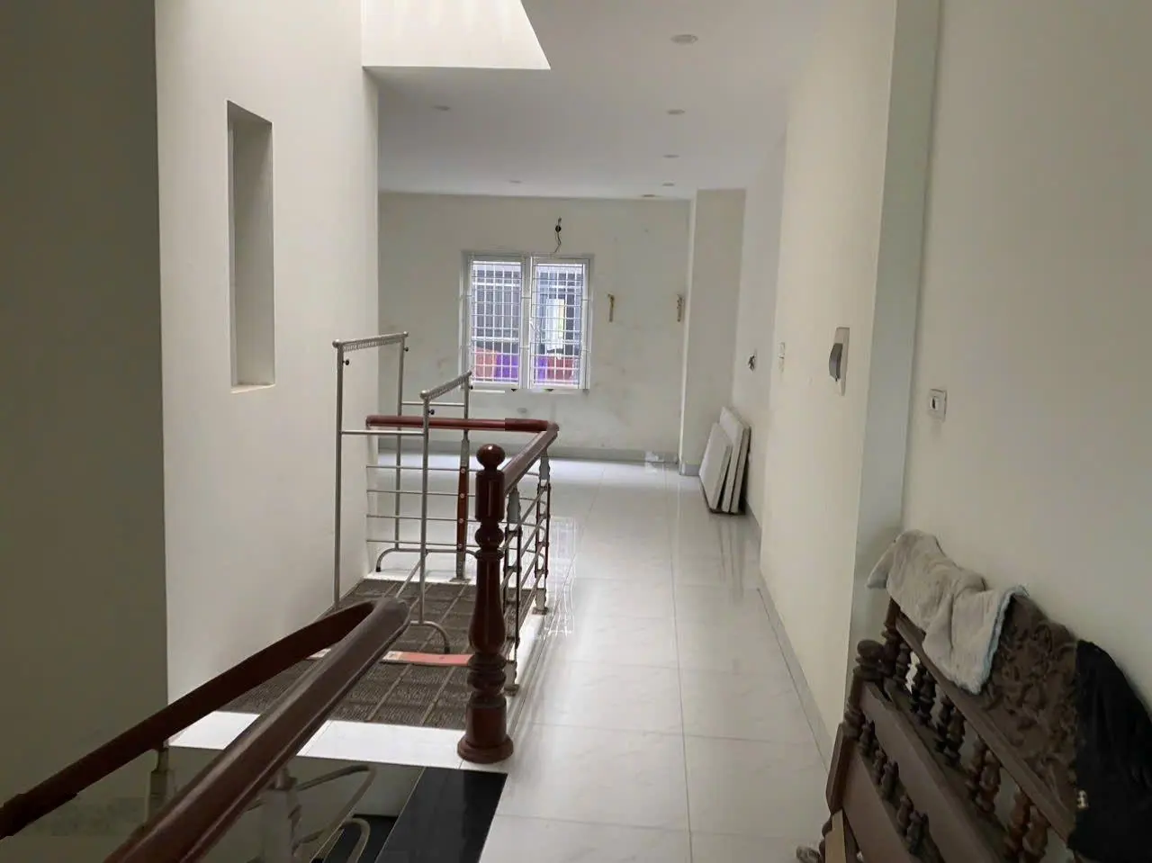 Mình cần bán nhà lk kđt Văn Phú Hà Đông hoàn thiện có hố chờ thang máy