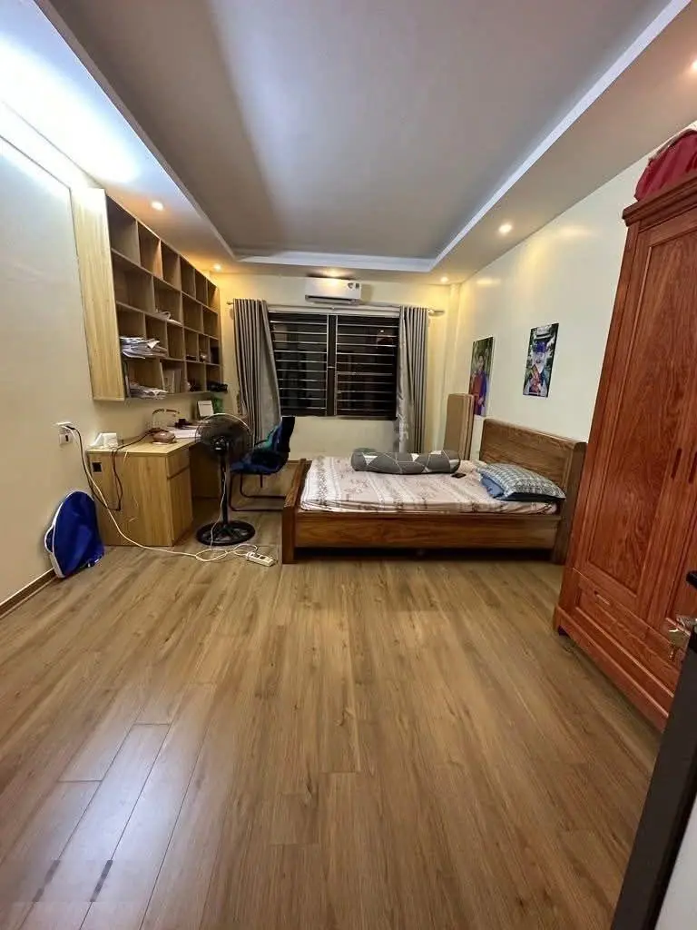 Bán nhà Kim Đồng Giáp Bát. 12.3 tỷ, Ô tô tránh, kinh doanh đỉnh, mặt tiền rộng đẹp.