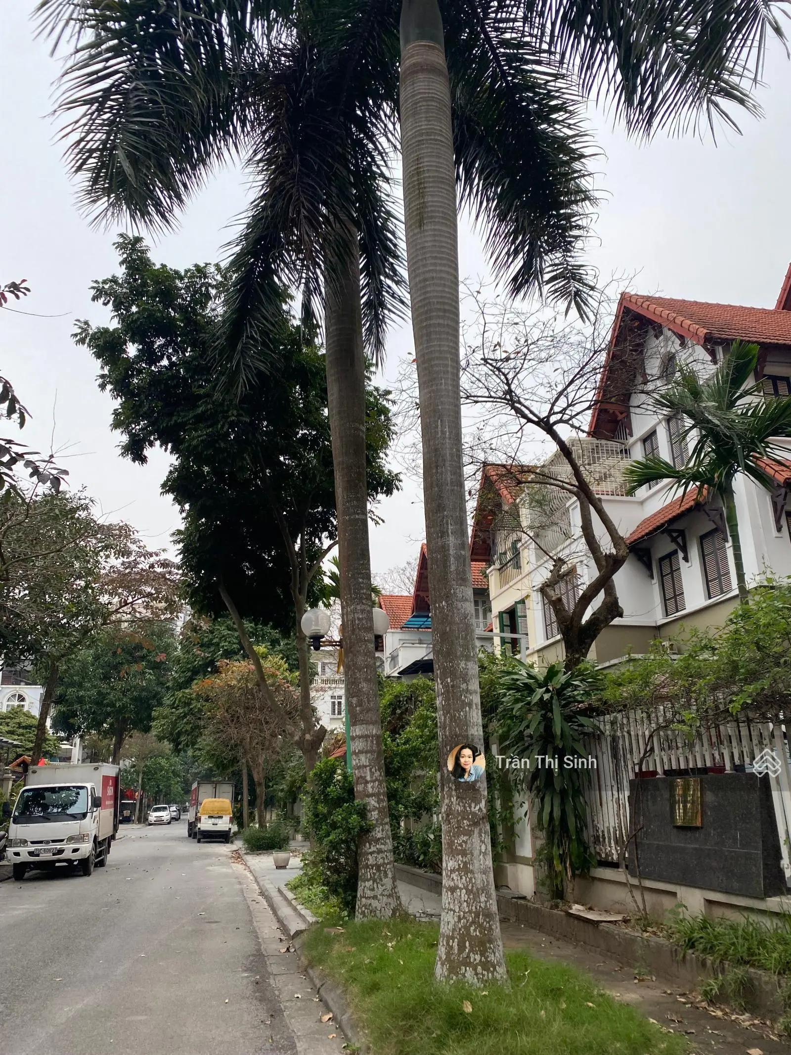 Cần bán biệt thự đô thị Việt Hưng, diện tích 185m2; mt 12m ngay gần trường Marie Curie chỉ 30,5 tỷ