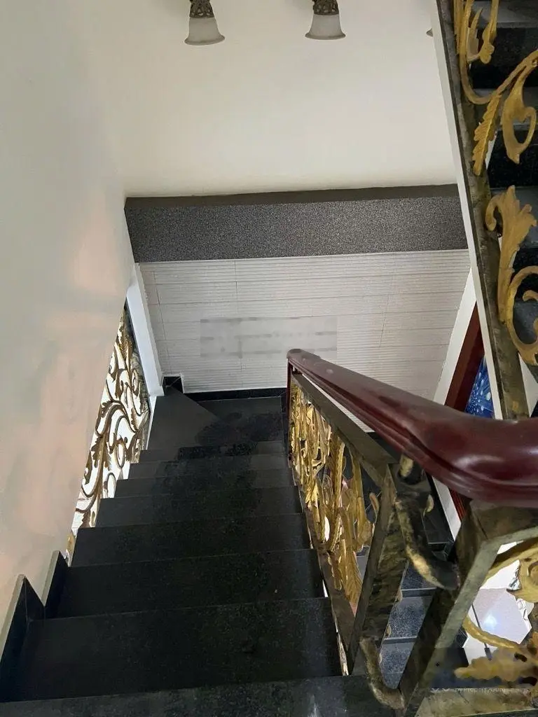 Nhà đẹp thiết kế kiểu Âu, sang trọng đẳng cấp, khu nhà giàu an ninh trí thức cao