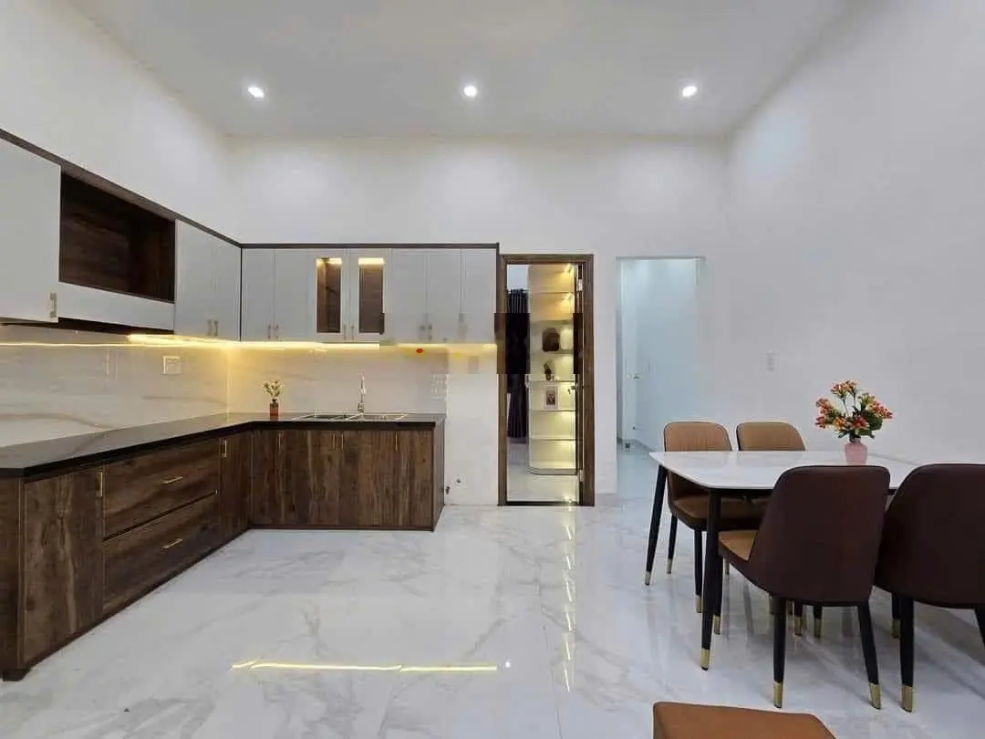 Bán nhà kv bình chánh, gần ngay chợ, đang cho thuê 6tr/tháng, giá siêu hời chỉ 1,65tỷ/90m2