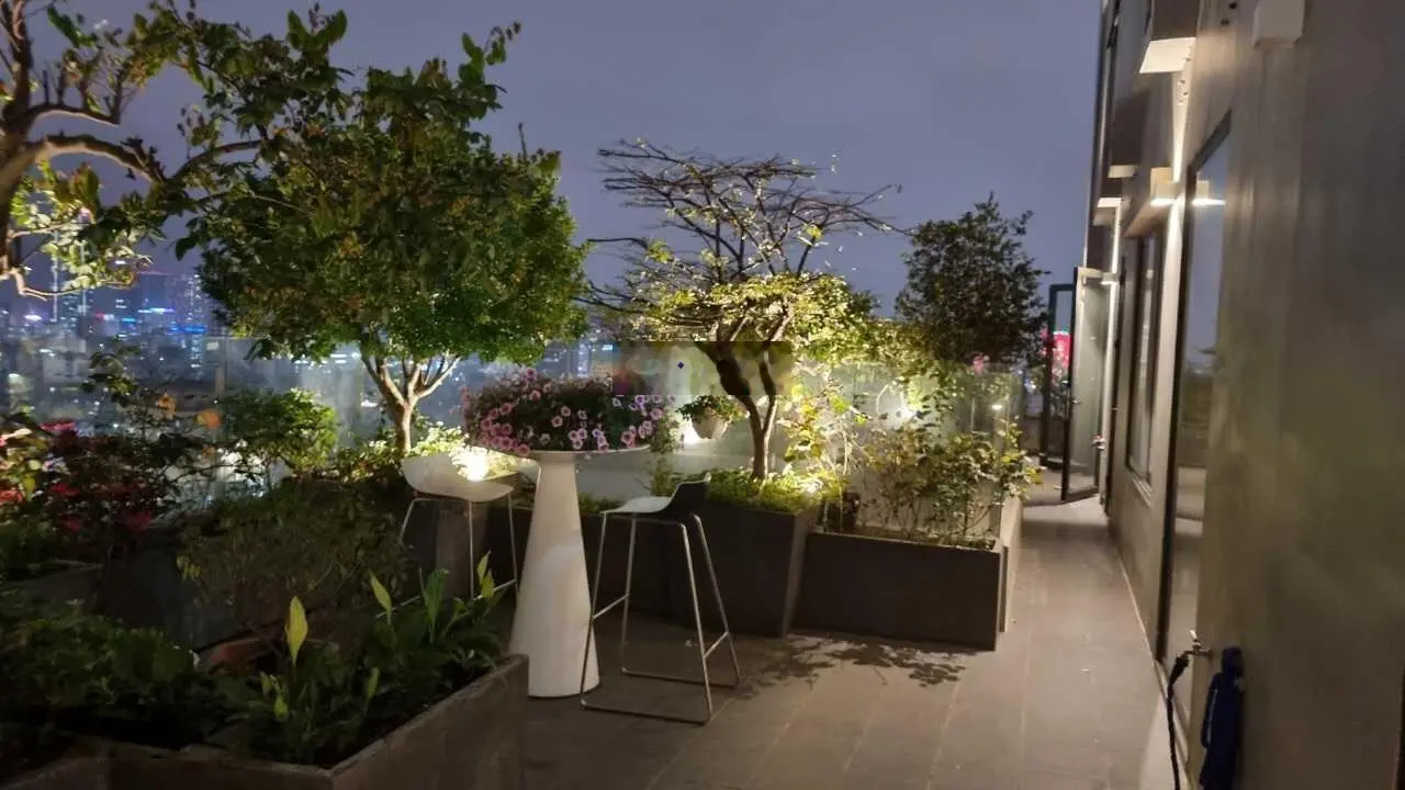 (Chính chủ) bán căn hộ sân vườn tại Thanh Xuân Complex, diện tích 258m2, 4PN - 4WC, full nội thất