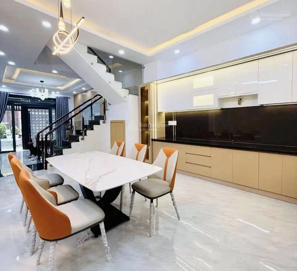 Hót, Bán nhà MT 7A Thành Thái, P14 Quận 10, Dt 65m2, 1 trệt 1 lầu, Sổ hồng riêng, Giá 3 tỷ 550