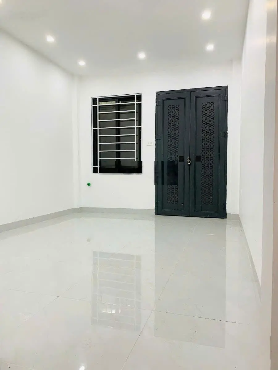 Bán nhà ngõ 97 Phố Văn Cao, Ba Đình 44m2*5T, thang máy, 2thoáng, 20m ra oto, giá 15tỷ.