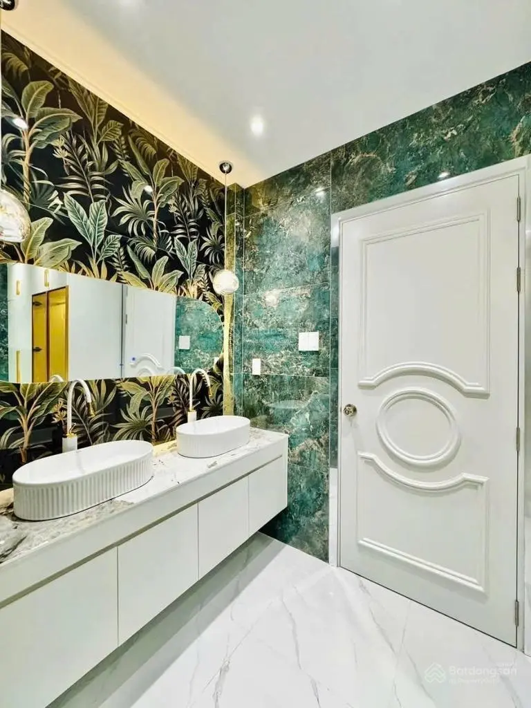 Căn siêu vip Thống Nhất - Gò Vấp - có thang máy nhập khẩu Ý - hiện đại không đụng hàng - 5 tầng mới