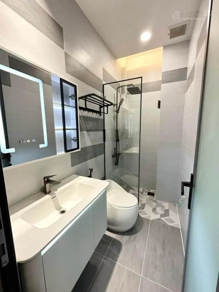 Nhà giá hời chủ sang tên gấp Trần Nguyên Hãn, Dĩ An, Bình Dương 72m2/1tỷ750tr có HĐ thuê 12tr SHR