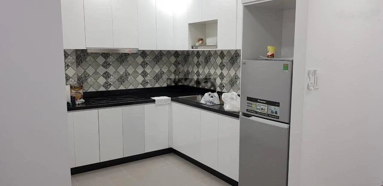 Bán căn hộ Kingston Residence, 2PN, 2WC, 83m2, nội thất, giá: 4 tỷ 950, liên hệ: 0908 435 ***