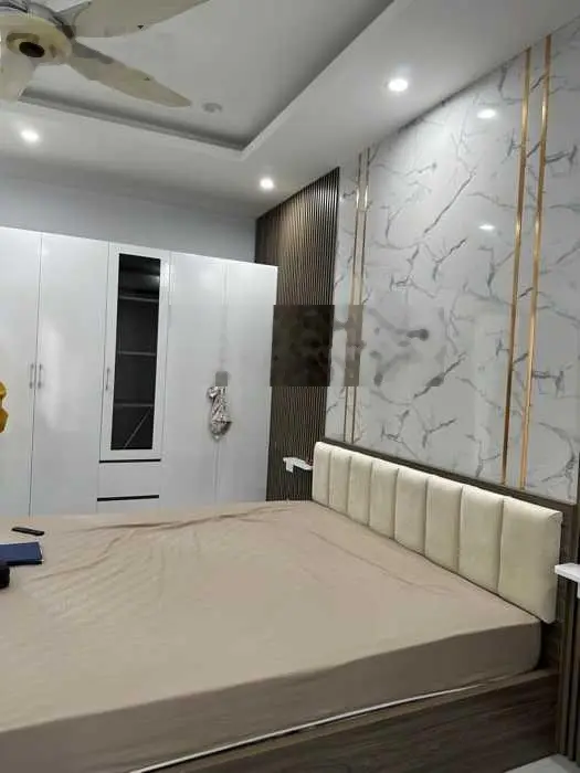 Bán nhà phố Lê Thanh Nghị, ngõ thông, nhà thoáng, 10m ra phố, 91m2, 5 tầng thang máy, 14.5 tỷ