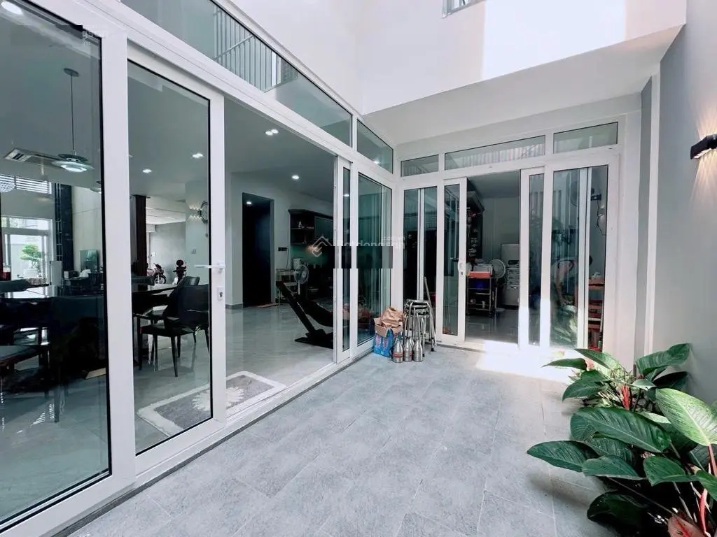 Bán biệt thự làng ĐH ABC Phước Kiển Nhà Bè - 10x25m 3T 6PN - smart home KDC VIP - tài chính 25tỷ