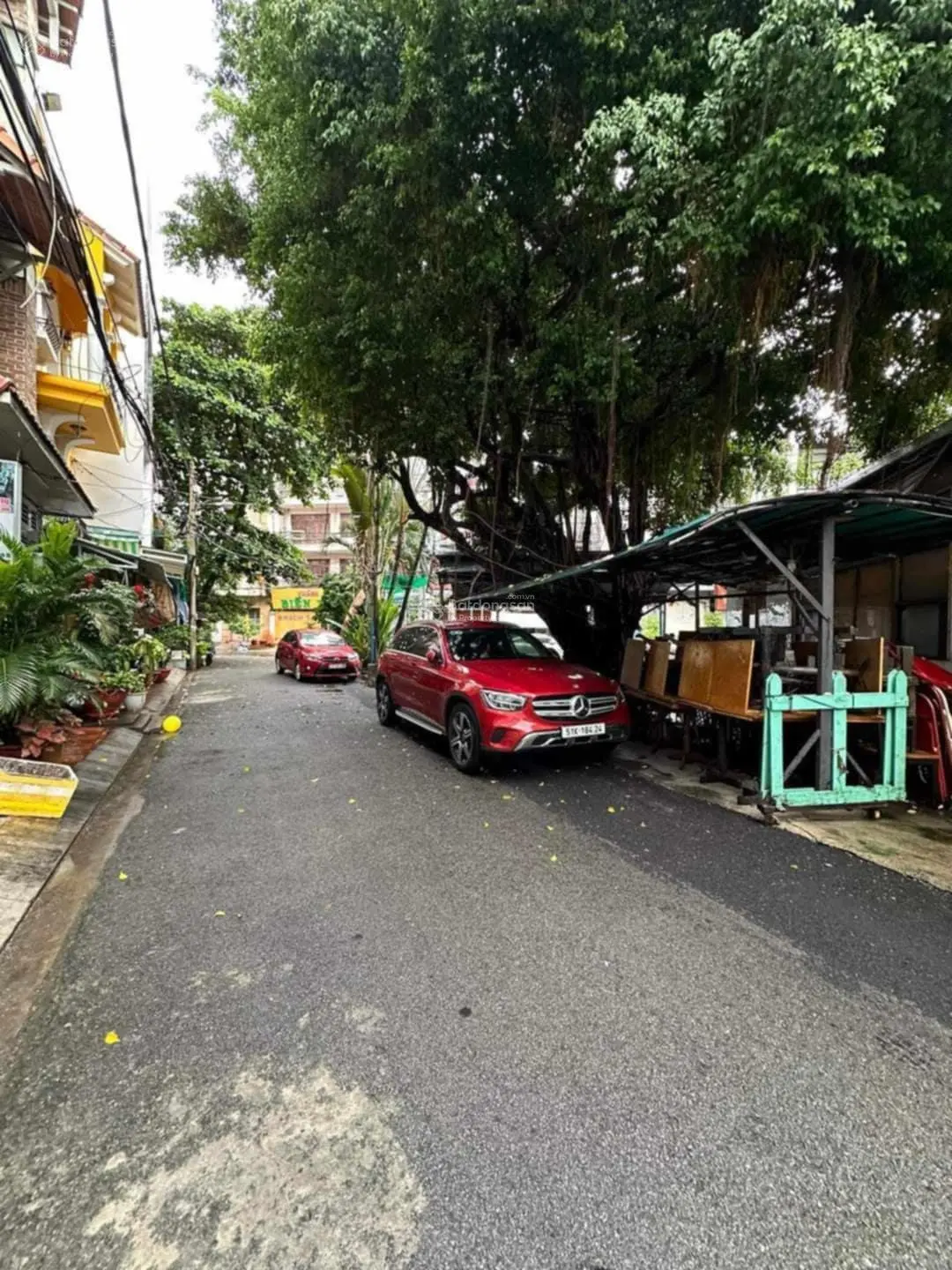 Nhà bán hẻm xe hơi ngủ trong nhà , thông, 4 tầng 4m x 15m(60m2) Tân bình, giá 12ty