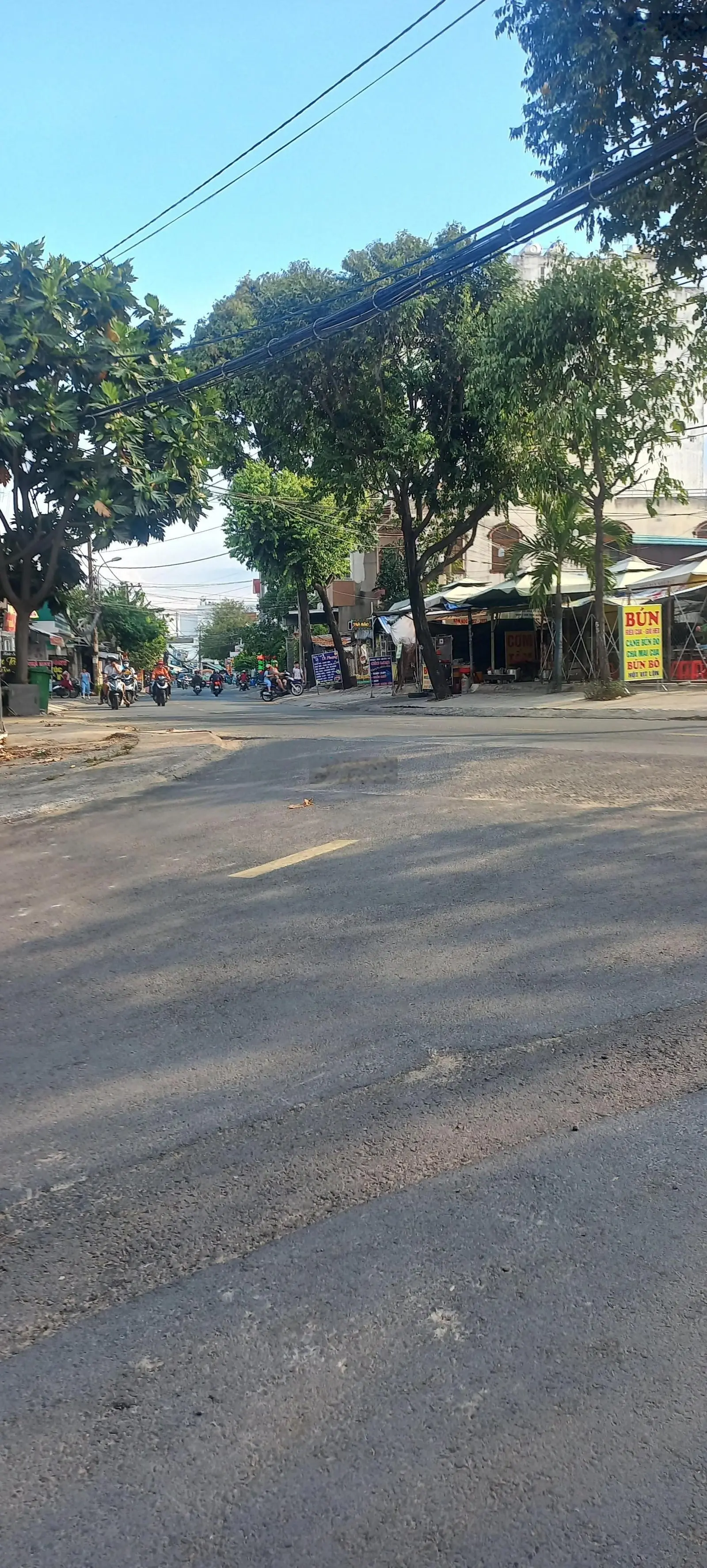 Bán Nhà 4 Tầng Mặt Tiền kinh doanh, Tăng Nhơn Phú A, 143m, 6PN, Kề bên Lê Văn Việt, Giá Chỉ 14.5 Tỷ